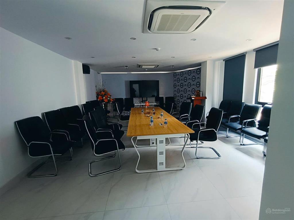 Cho thuê biệt thự mới đẹp giá như cho kdt trung văn. dt 120m x 4 nổi 1 hầm, mt 8m giá 26tr