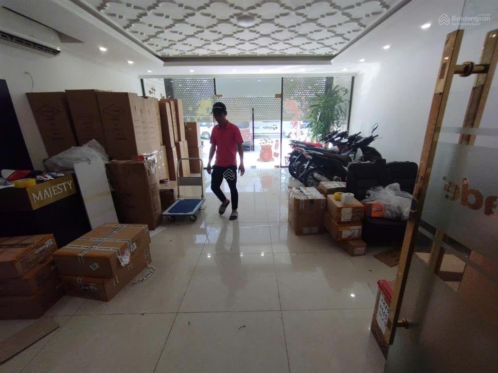 Cho thuê biệt thự mới đẹp giá như cho kdt trung văn. dt 120m x 4 nổi 1 hầm, mt 8m giá 26tr