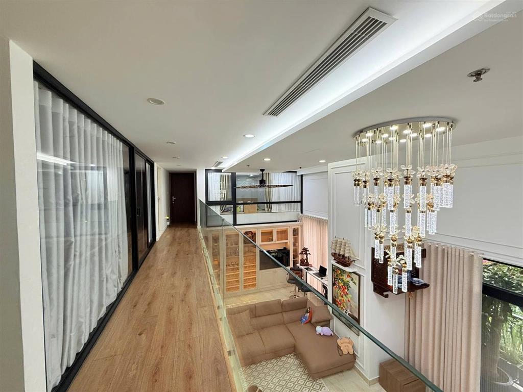 Siêu phẩm duplex royal city, căn hộ hiếm đẳng cấp. dt 190m, 4 ngủ, 4 wc. giá 21 tỷ tl