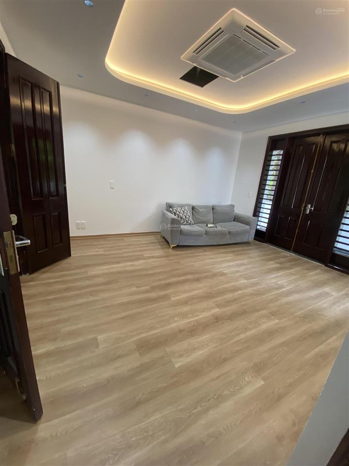 Cho thuê nhà siêu đẹp hiện đại kđt yên hòa trung kính, phố trung kính. dt 80m 5t, mt 6m. giá 36tr