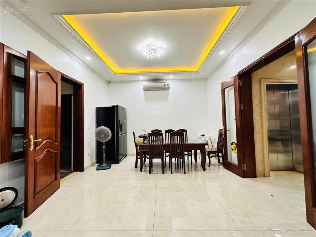 Cho thuê nhà siêu đẹp hiện đại kđt yên hòa trung kính, phố trung kính. dt 80m 5t, mt 6m. giá 36tr