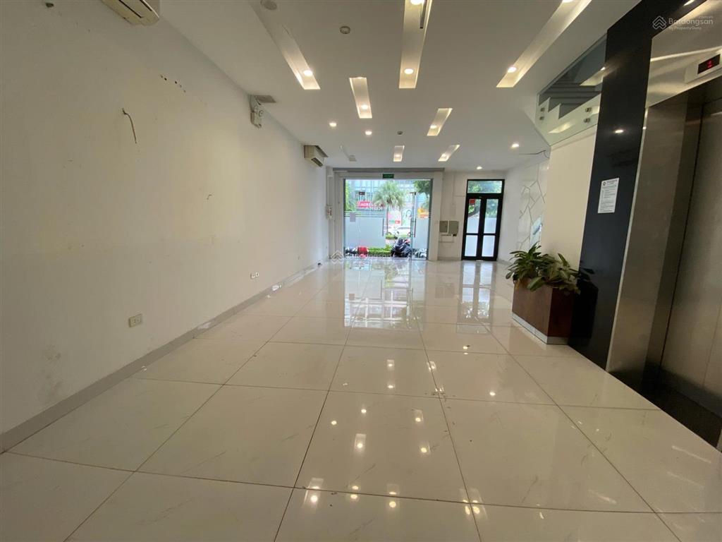 Cho thuê nhà siêu đẹp hiện đại kđt yên hòa trung kính, phố trung kính. dt 80m 5t, mt 6m. giá 36tr
