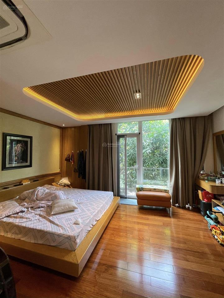 Cho thuê biệt thự mới hiện đại kđt mễ trì hạ. dt 230m² x 4 tầng, mt 12m. giá 50tr