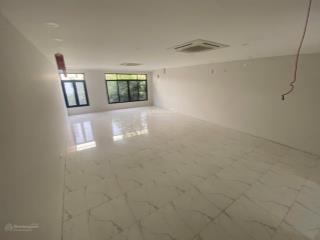 Cho thuê shophouse vinhomes hàm nghi nhà mới, thang máy, giá chỉ 50tr/tháng