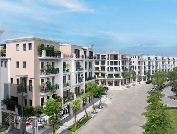 Cho thuê the manor central park nguyễn xiển. dt 80m2 x 4t, 1 bán hầm, mt 5m nhà mới. giá 30tr/th