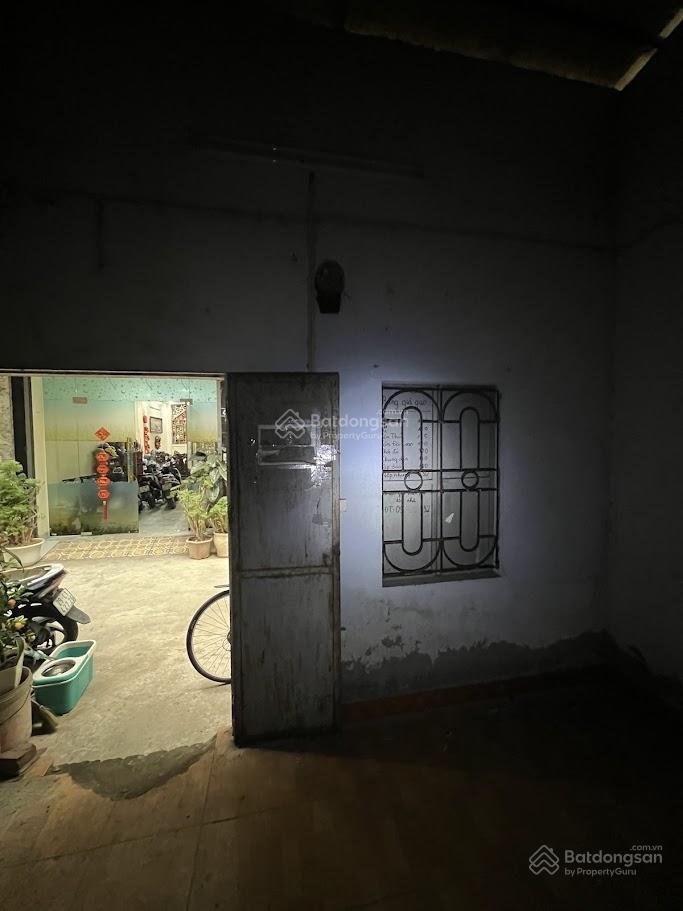 Cho thuê nhà trọ hoặc làm kho 20m2 tại số 51 ngõ 75 lãng yên, 4 triệu vnd, giá ưu đãi