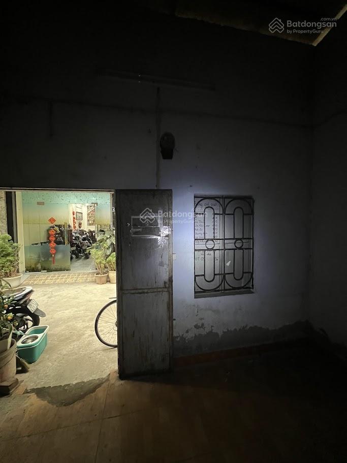 Cho thuê nhà trọ hoặc làm kho 20m2 tại số 51 ngõ 75 lãng yên, 4 triệu vnd, giá ưu đãi