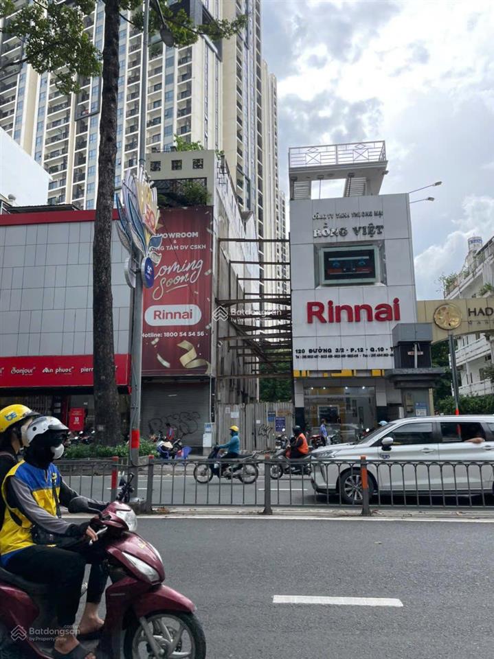 Bán nhà mặt tiền lê lai phường bến thành quận 1.dt4.1 x 19.1t + 3l.giá68 tỷ.