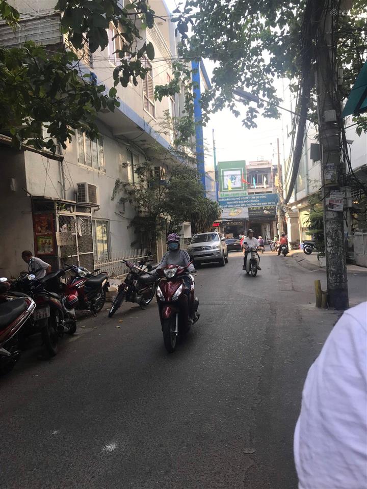 Chính chủ bán nhà hxh 8m trung tâm đường 3/2, dt 6.4*15m kết cấu 1 trệt 3 lầu giá bán 21.5 tỷ tl