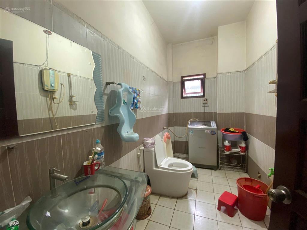 Bán nhà mt đường kính nổi, p. tân đông hiệp, ngã tư chiêu liêu, hcm, 15x20m, 3 tầng, giá chỉ 10,9tỷ