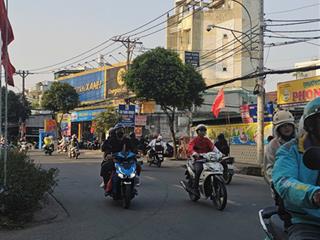 Nhà bán mặt tiền đình phong phú, p. tăng nhơn phú b, ngang 4.5m, dt 136m, giá 16.2 tỷ, vị trí vip!