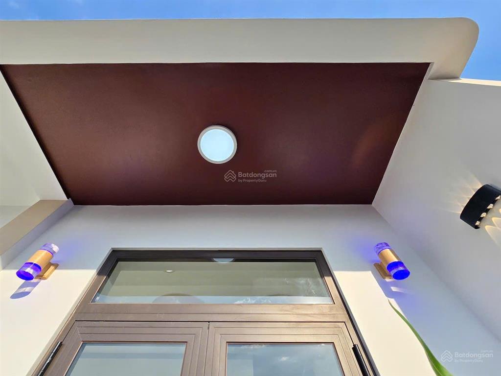 Bán nhà hxh nguyễn tri phương, p. bửu hòa, ngay chợ đồn, 4.2x20m, 2 tầng, 4pn 4wc, giá chỉ 3.99 tỷ