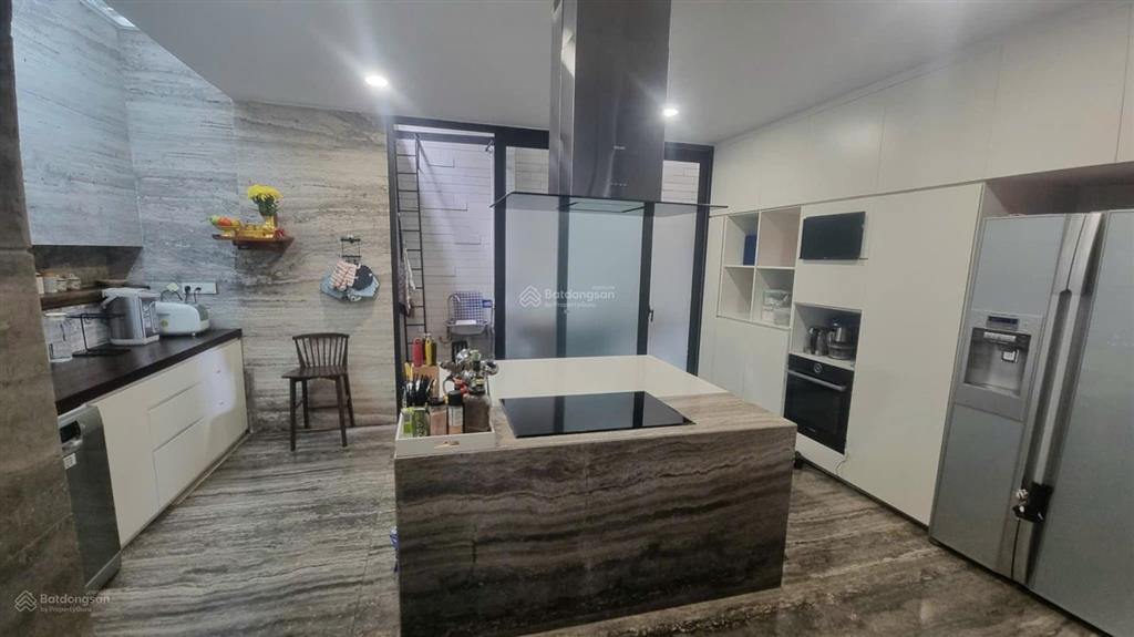 Bán biệt thự khu compound nguyễn văn hưởng, thảo điền dt 20x32m nội thất đẹp, có hồ bơi