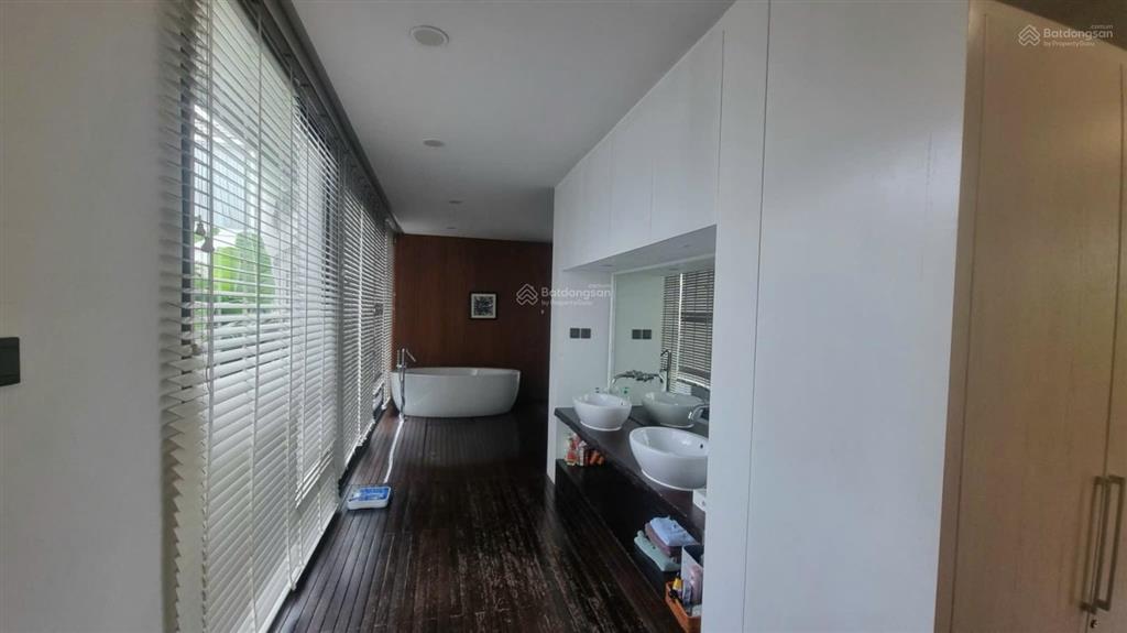Bán biệt thự khu compound nguyễn văn hưởng, thảo điền dt 20x32m nội thất đẹp, có hồ bơi