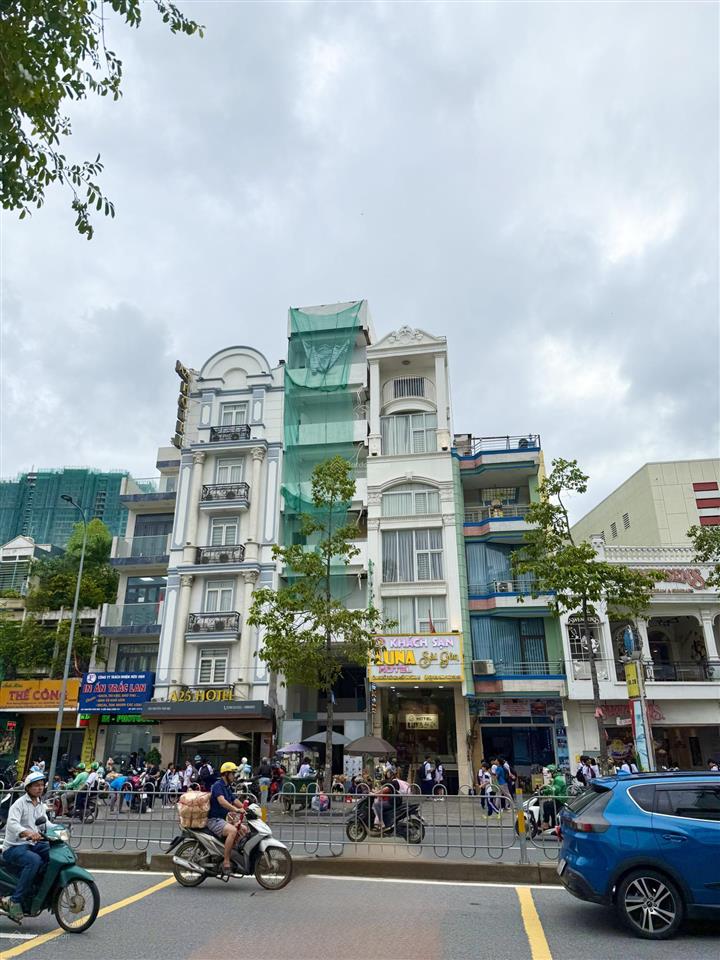 Bán nhà mặt tiền đường nguyễn thái học, (quận 1 cũ), hầm + 7 tầng, giá 50 tỷ thương lượng