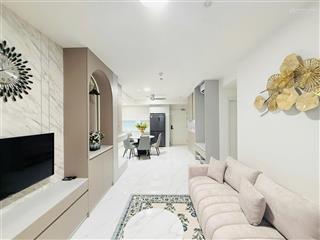Cho thuê 2pn 80m2 full nội thất cao cấp giá 14triệu tầng cao view mát