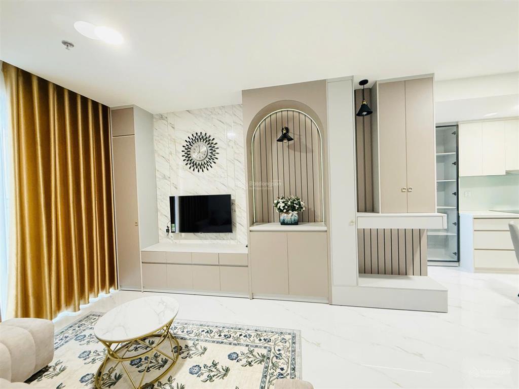 Cho thuê 2pn 80m2 full nội thất cao cấp giá 14triệu tầng cao view mát