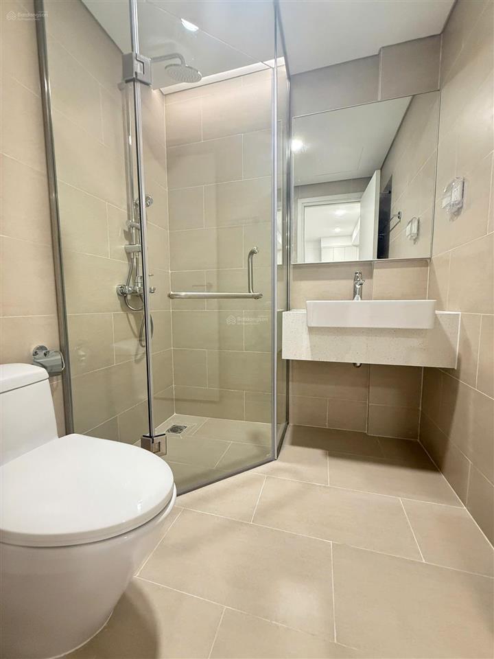 Chính chủ bán căn 1pn, 1wc, 51m², bán 4,3 tỷ có tl, full nội thất, view hồ bơi, hđ thuê 10,5 triệu