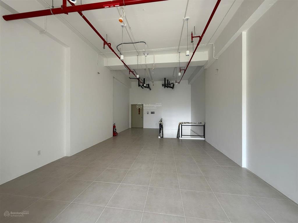 Bán shophouse tt 30% nhận nhà, hỗ trợ thuê lại 8%/năm trong 3 năm, ck 20%, sổ hồng lâu dài