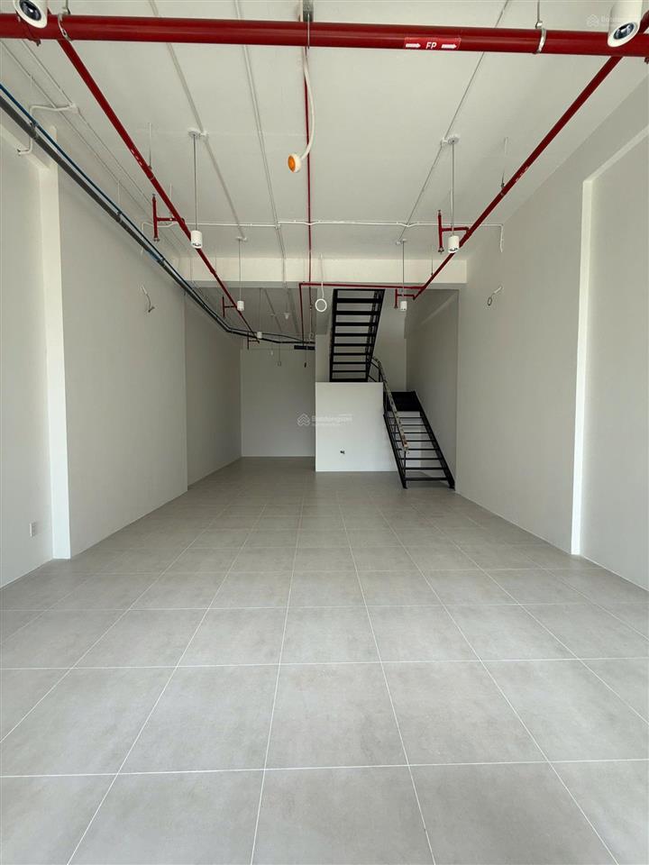 Bán shophouse tt 30% nhận nhà, hỗ trợ thuê lại 8%/năm trong 3 năm, ck 20%, sổ hồng lâu dài