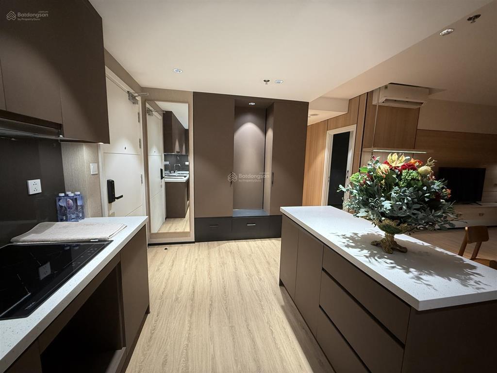 Chính chủ cho thuê 3pn, 2wc, 110m2 giá 19 triệu full nội thất chỉ kéo vali vào ở view lm 81