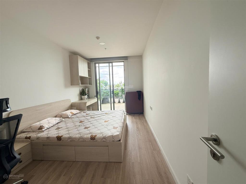 Chính chủ bán căn 124m², 2pn, 2wc có sân vườn 40m², full nội thất, giá 7,8 tỷ có tl, đã có sổ hồng