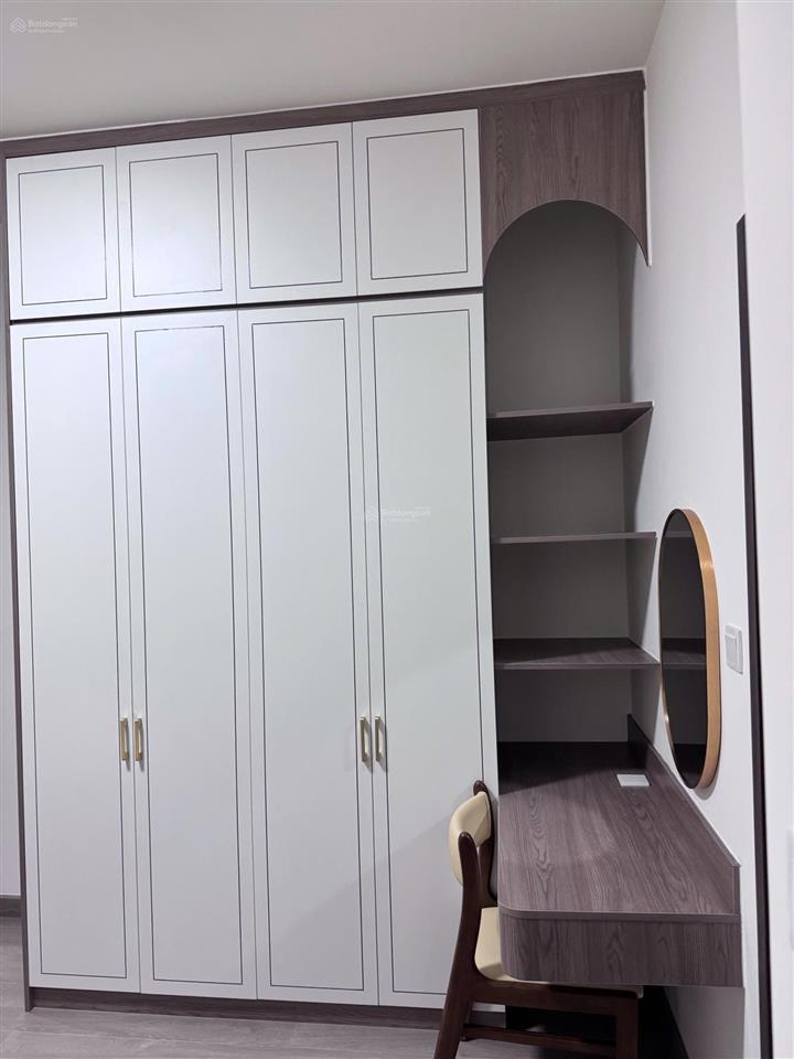 Chính chủ cho thuê căn 3pn, 99m2 full nội thất giá 22tr, free 1 năm pql, view hồ bơi đẹp