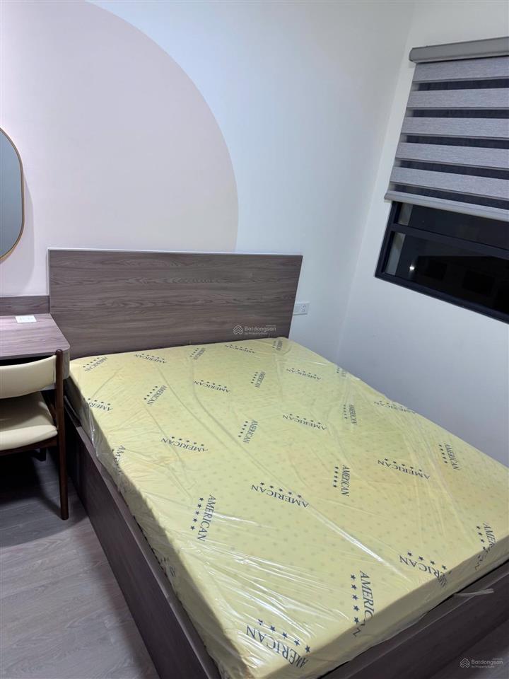 Chính chủ cho thuê căn 3pn, 99m2 full nội thất giá 22tr, free 1 năm pql, view hồ bơi đẹp