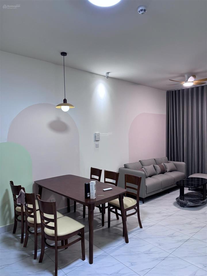 Chính chủ cho thuê căn 3pn, 99m2 full nội thất giá 22tr, free 1 năm pql, view hồ bơi đẹp