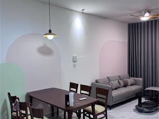 Chính chủ cho thuê căn 3pn, 99m2 full nội thất giá 24tr có tl, free 1 năm pql, view hồ bơi đẹp