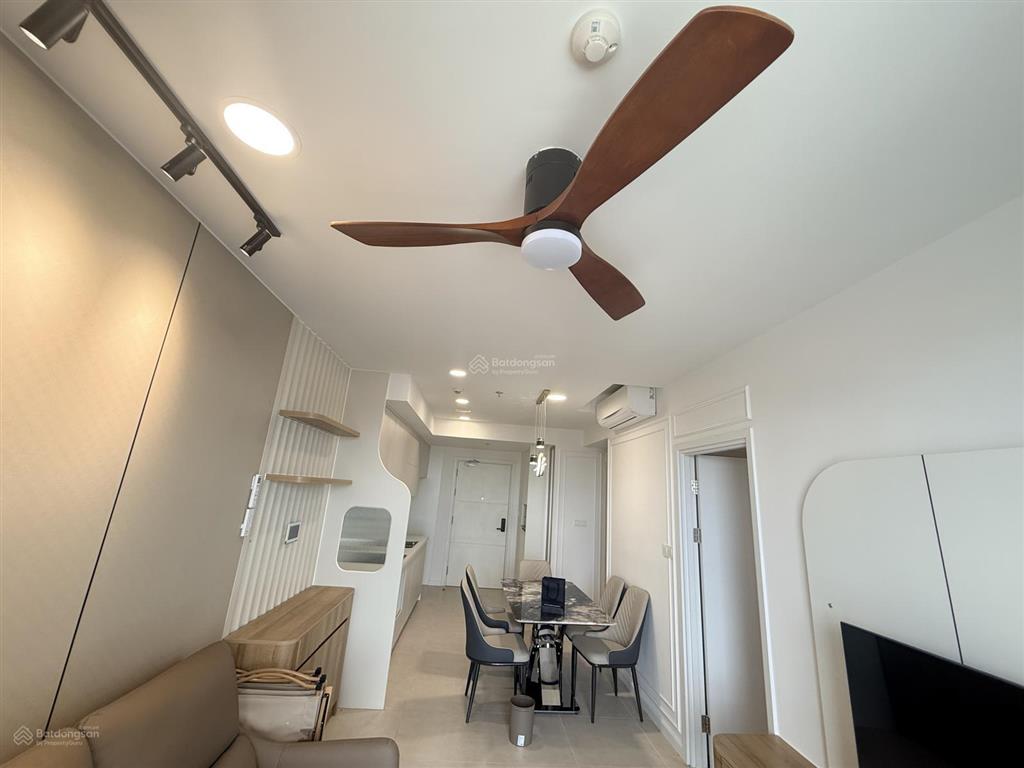 Rổ hàng cho thuê căn 2pn, 84m2, giá 11 triệu  12 triệu tùy nội thất ntcb, nhà trống ở liền được