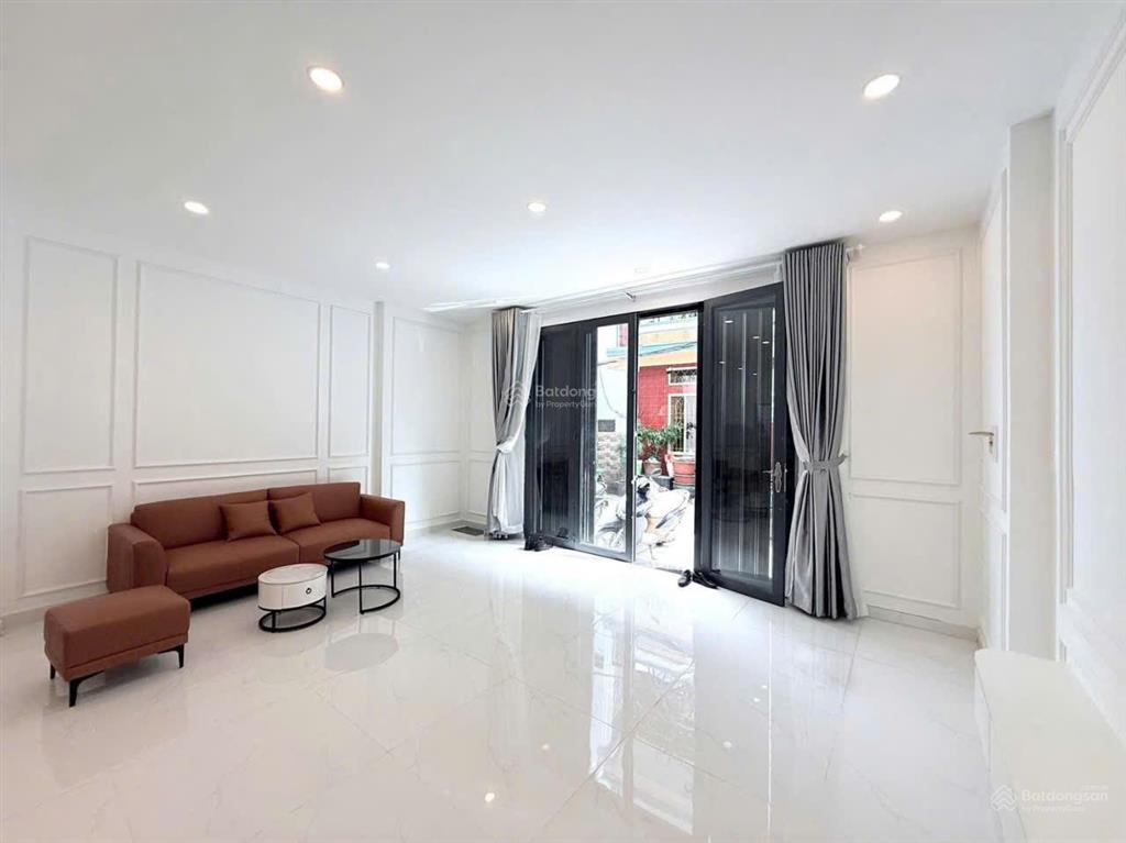 Bán gấp nhà hẻm cmt8  lạc long quân, tân bình, p4 dt 6x12m 3 tầng + st nhà mới giá 7.98 tỷ tl