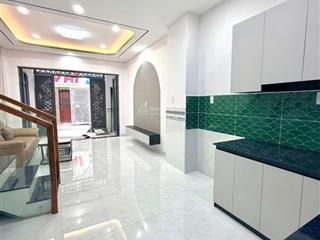 Bán nhà hẻm lạc long quân, q.11, dt 6x12m 3 tầng st, mới 4pn 4wc, nhà đẹp vị trí đẹp