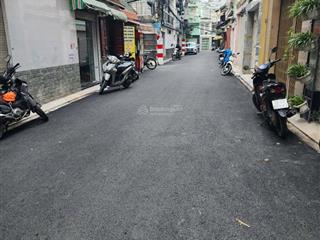 Bán nhà hẻm 8.5 tỷ 6x12m 3 tầng, lạc long quân, p. 8, q. tân bình (đậu được 15 chiếc xe máy ở sân)