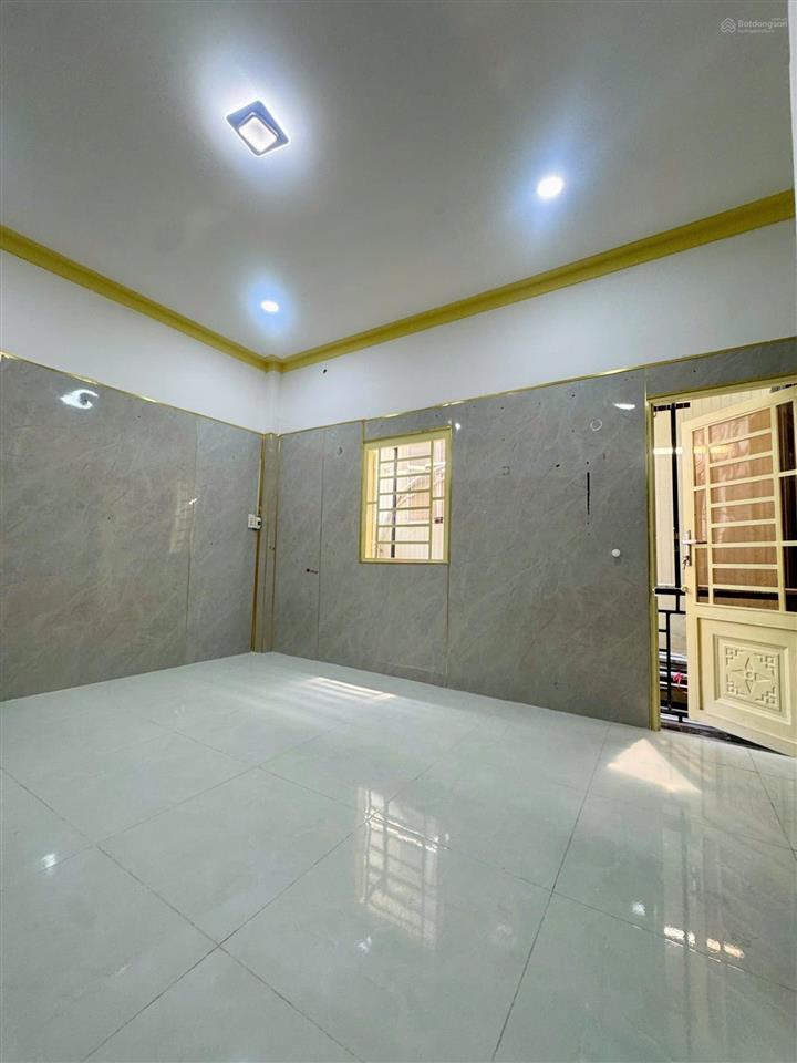 Bán nhà hẻm tân sơn nhì, q, tân phú dt 4x4.5m dt 32m2 2 tầng sổ hồng riêng, giá 2.1tỷ tl