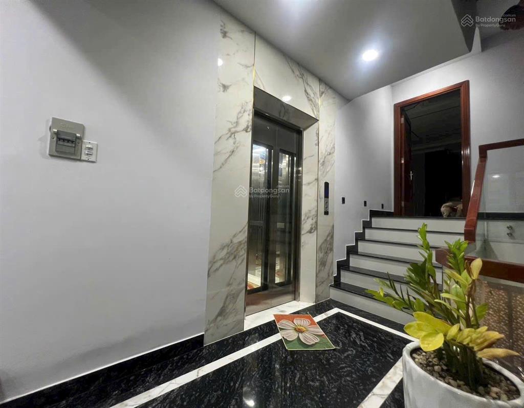 Đường 7m lý chiêu hoàng (4,6 x 16m) thang máy 4 lầu 9,5 tỷ