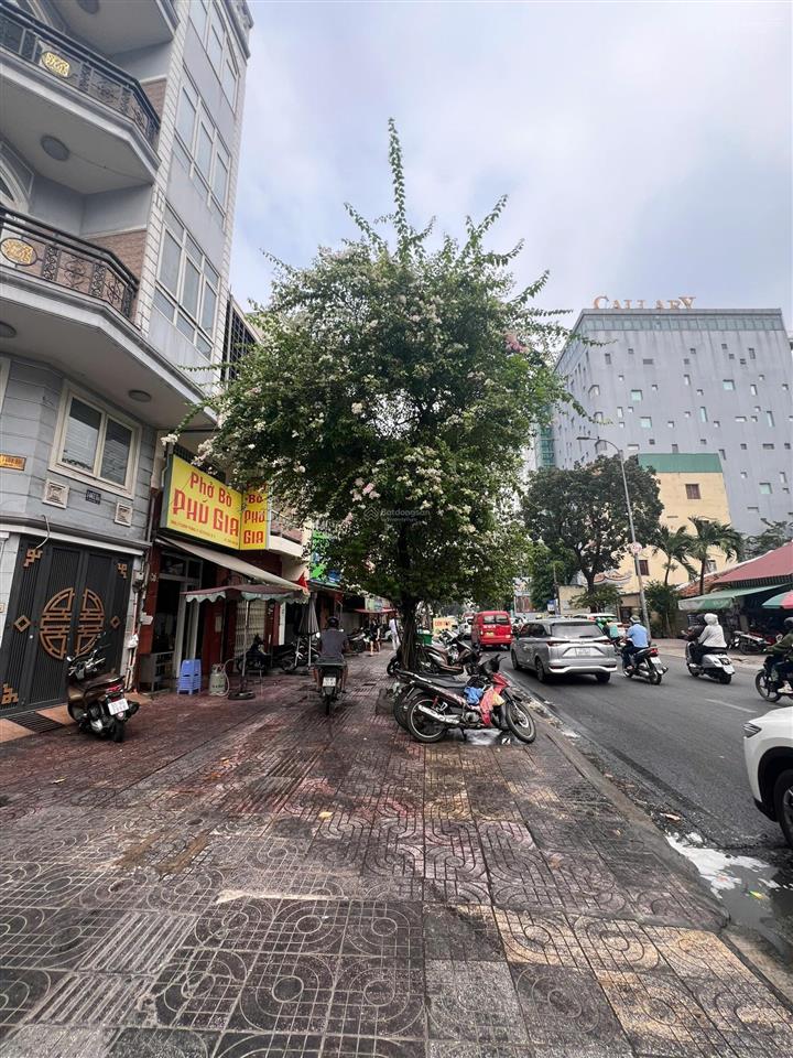 Nhà cho thuê 146 đường lý chính thắng mặt tiền đẹp, vỉa hè rộng