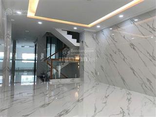 Cho thuê nhà đẹp 6 tầng thang máy mặt tiền chợ lớn p11 quận 6(4mx21m)40tr/tháng