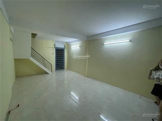 Bán nhà mặt tiền bình phú 2 quận 6(3m x 10m)1 lầu 2pn 2wc giá chỉ 4.7 tỷ