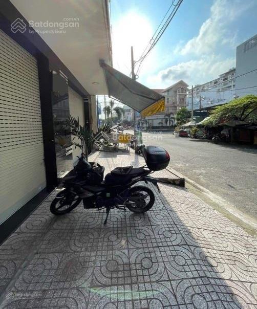 Bán nhà mặt tiền bình phú 1 p11 q6 (4m x 15m) 8,3 tỷ thương lượng
