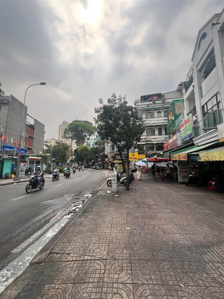 Cho thuê nhà 146 lý chính thắng q3 vỉa hè 7m giá tốt