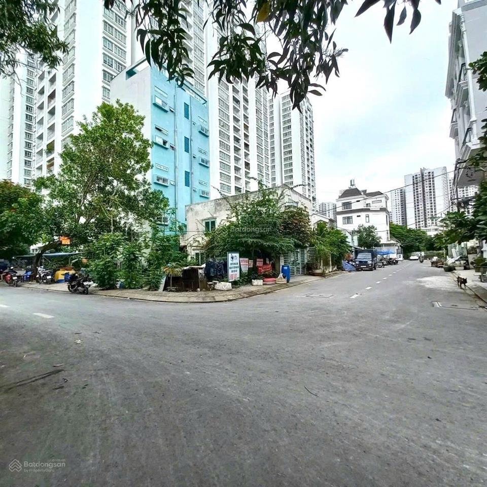 Lô đất 5x18m bán 8,4 tỷ kdc phú mỹ view công viên và sông  e điển xem đất