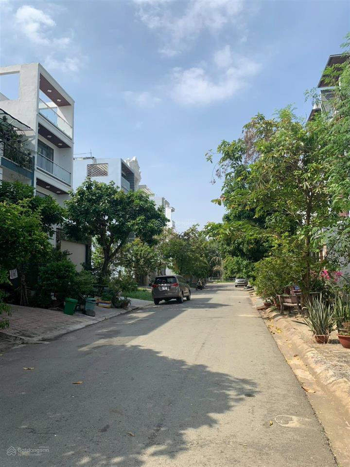 Lô đất 5x18m bán 8,4 tỷ kdc phú mỹ view công viên và sông  e điển xem đất