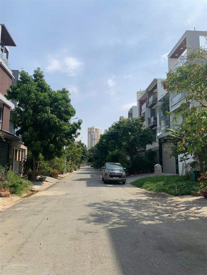 Lô đất 5x18m bán 8,4 tỷ kdc phú mỹ view công viên và sông  e điển xem đất