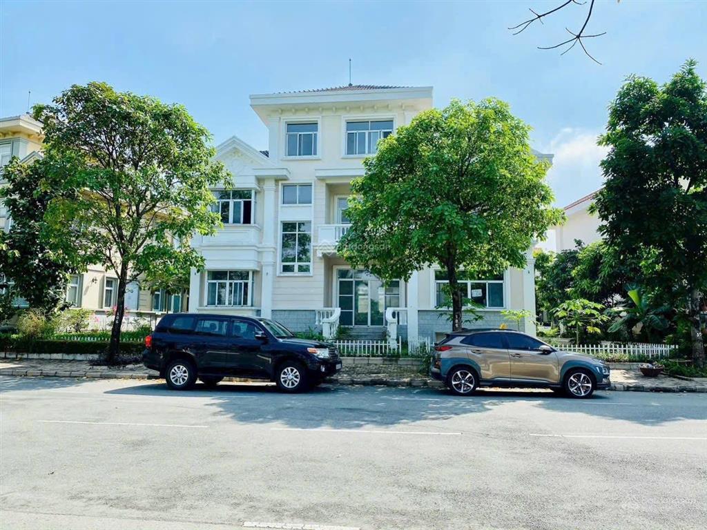 Bảng giá biệt thự phú mỹ hưng t4/2026 từ 34 tỷ đến 235 tỷ gọi em điển xem nhà thực tế