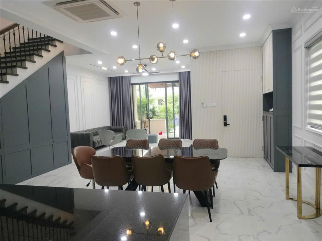Cho thuê biệt thự nine south 7x20m góc công viên 38tr/tháng nhà đẹp  0902 930 ***