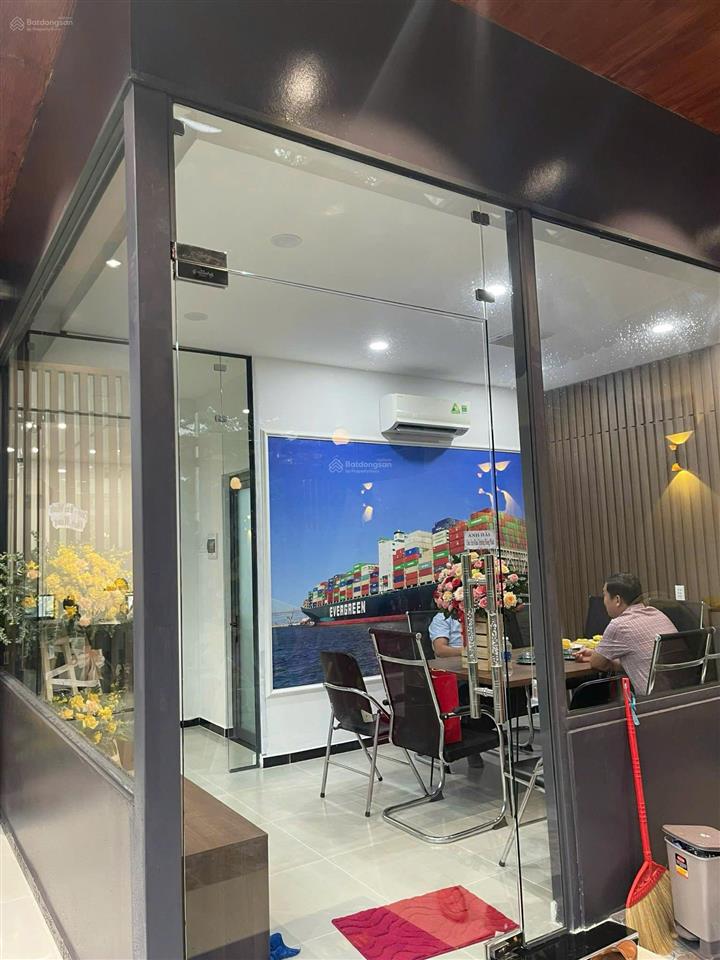 Góc 2 mt nhà khu cảng phú hữu 10,4x15m trệt giá mềm 12,9 tỷ.  0902 930 ***