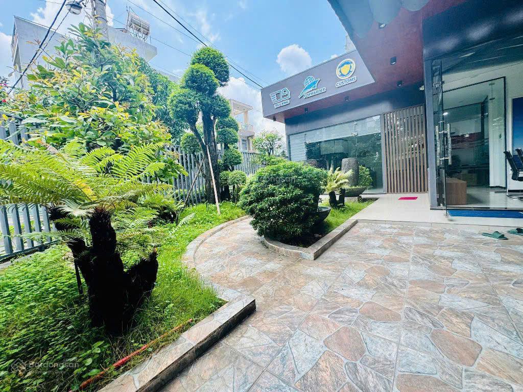 Góc 2 mt nhà khu cảng phú hữu 10,4x15m trệt giá mềm 12,9 tỷ.  0902 930 ***