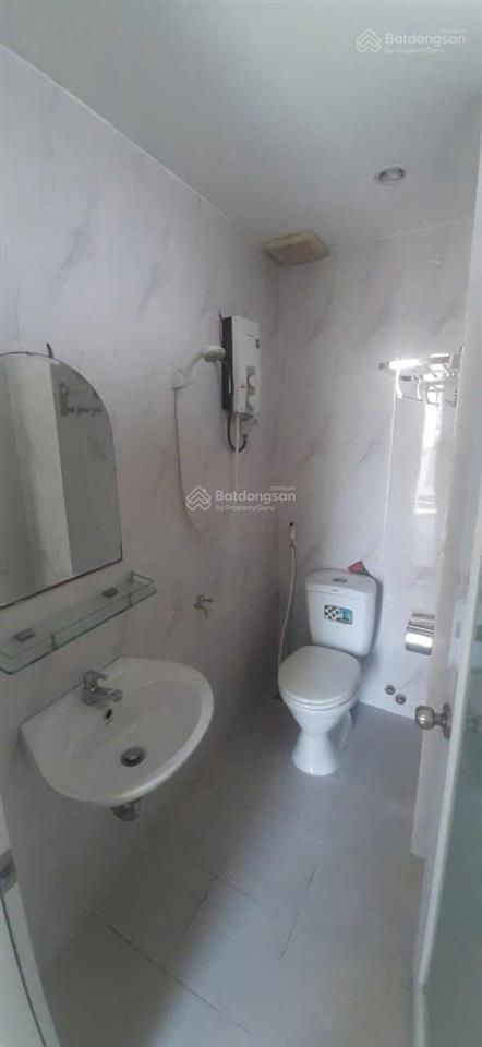 Cho thuê phòng 30m2 trường sa, q.3 (giá 4tr/tháng). 0919 557 ***, cô dung (ko tiếp môi giới)