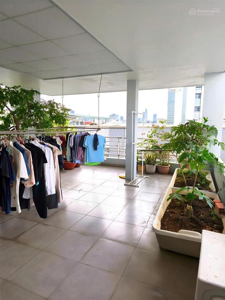 Cho thuê phòng 30m2 cao cấp cmt8, q.3 (giá 4tr/tháng). 0989 023 *** (cô nga chủ)(ko tiếp cò)